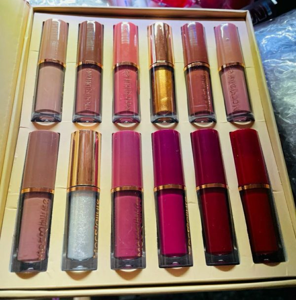 12 Pcs Mocallure Transparent Clear Lip Gloss Pic 1llure-transparent-clear-lip-gloss-high-pigment-lipgloss-set-best-quality-lipgloss-set-1 Pic 5
