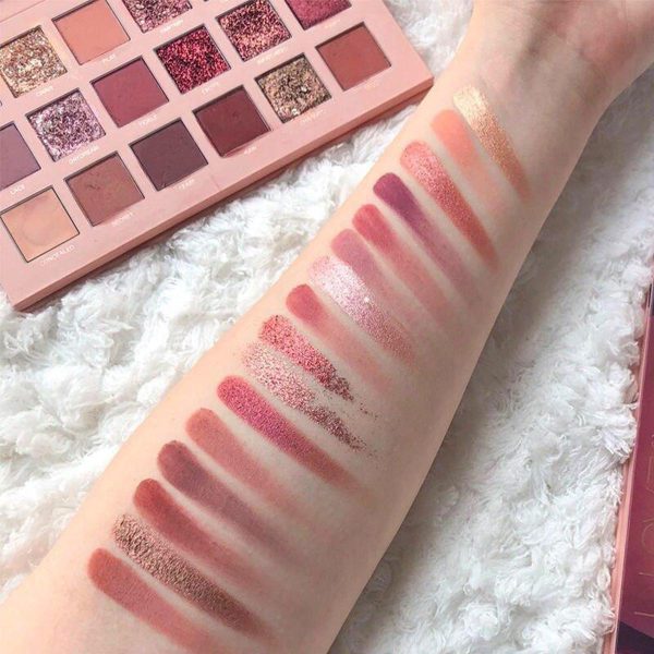 18 Shade Pearlescent Shimmer – Matte Waterproof