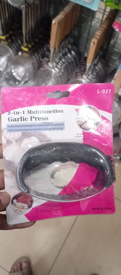 Manual Garlic Press Rocker with Handle – Stainless Steel Garlic Crusher pic 5