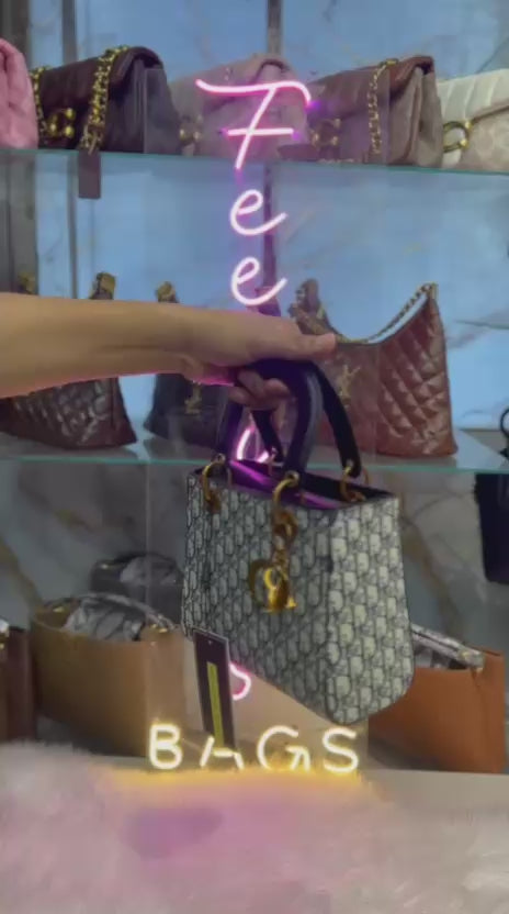 Hand Bag for Women Stylish Shoulder Bag Elegant Ladies Purse for Daily Use Video