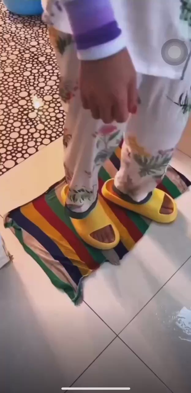 3d Cartoon Printing Diatom Mud Cushion Antislip Water Absorbent Foot Pad Mat For Bathroom Video